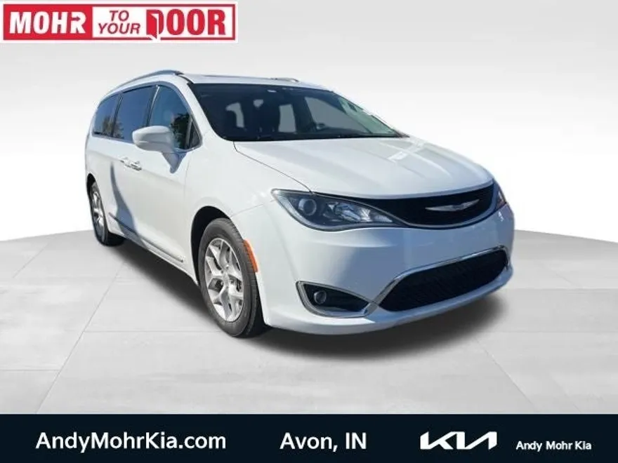 2018 Chrysler Pacifica Touring Plus photo 1