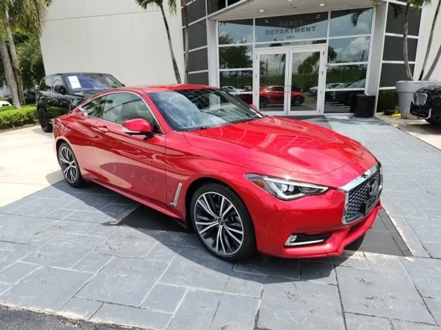2022 Infiniti Q60 Luxe Coupe photo 1