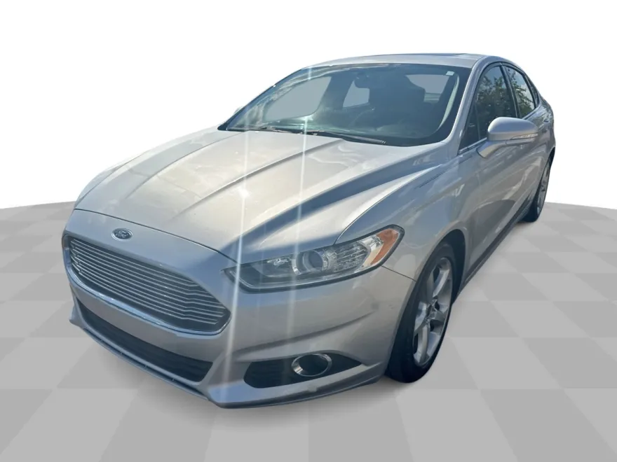 2016 Ford Fusion SE photo 1