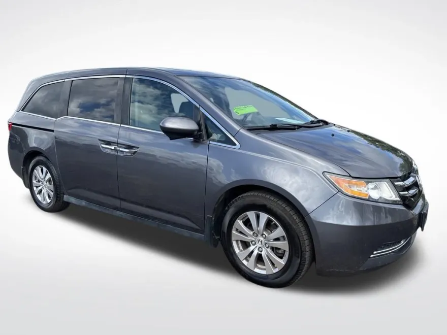 2017 Honda Odyssey EX-L photo 1
