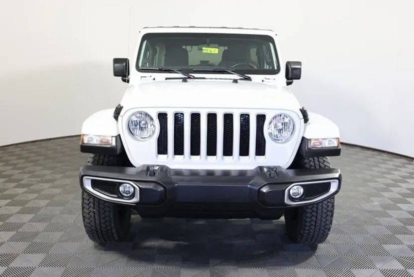 2021 Jeep Wrangler Unlimited Sahara Sport photo 1