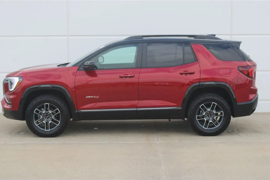 2026 Gmc Terrain AT4 photo 1