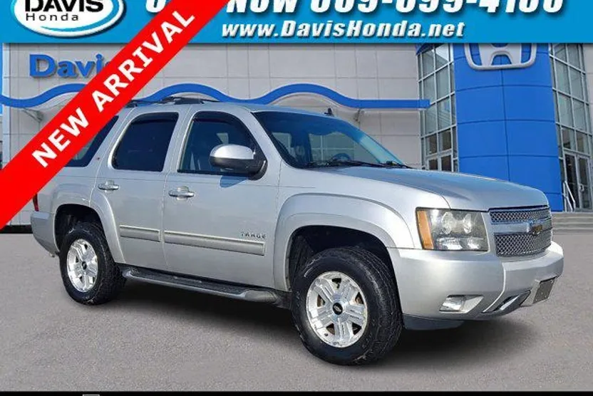 2010 Chevrolet Tahoe LT photo 1