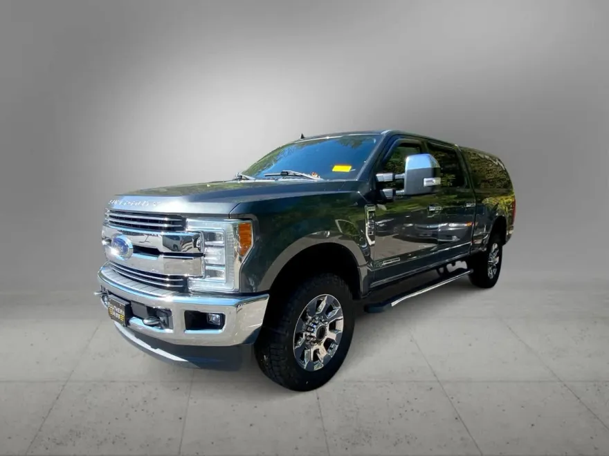2019 Ford F-250 Lariat photo 1
