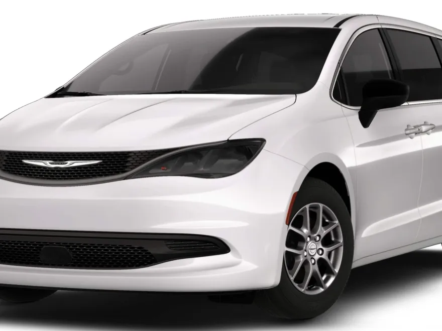 2026 Chrysler Voyager LX photo 1