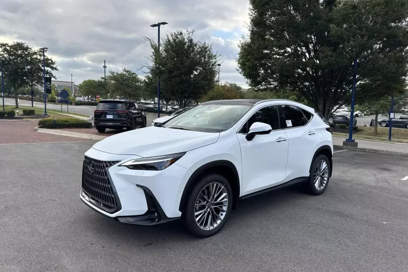 2026 Lexus NX 350 Luxury photo 1