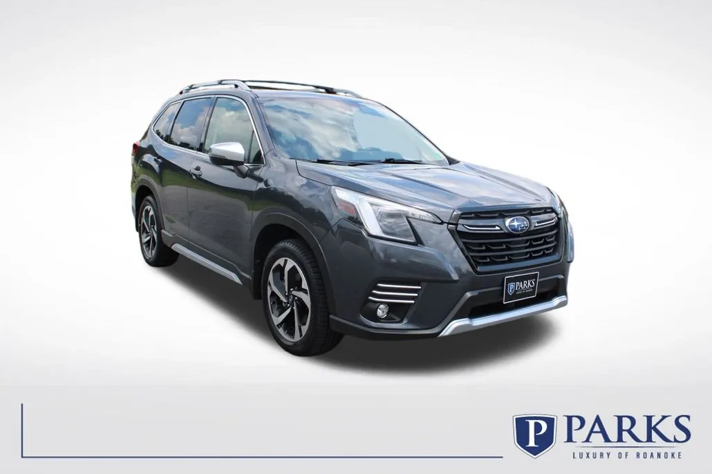 2023 Subaru Forester Touring photo 1