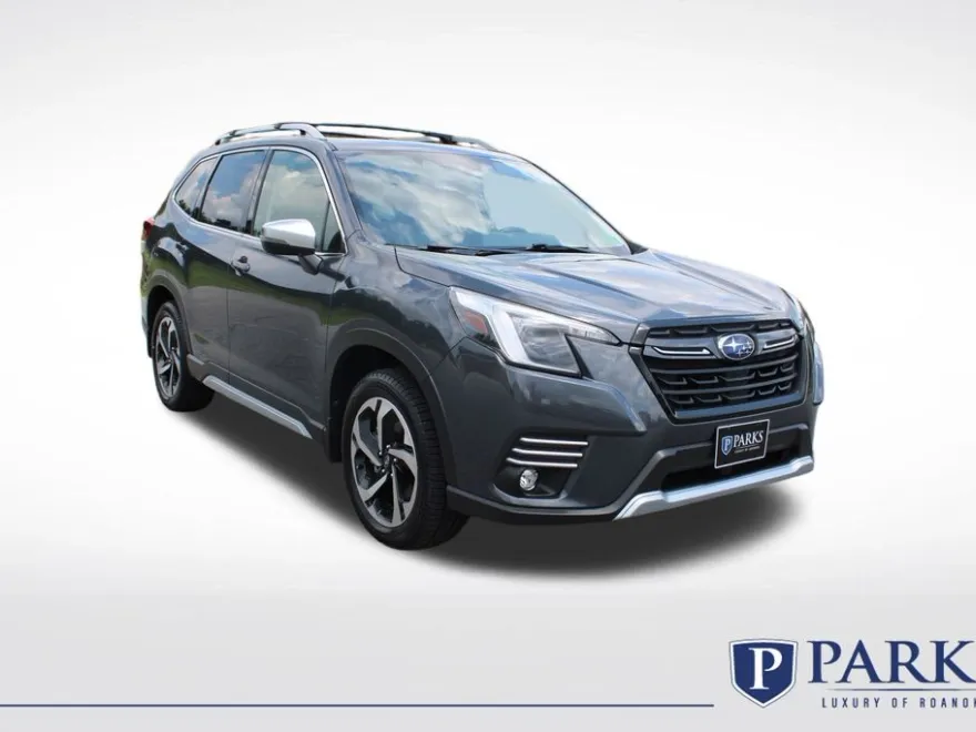 2023 Subaru Forester Touring photo 1