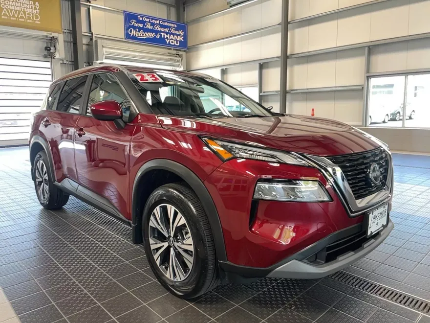 2023 Nissan Rogue SV AWD photo 1