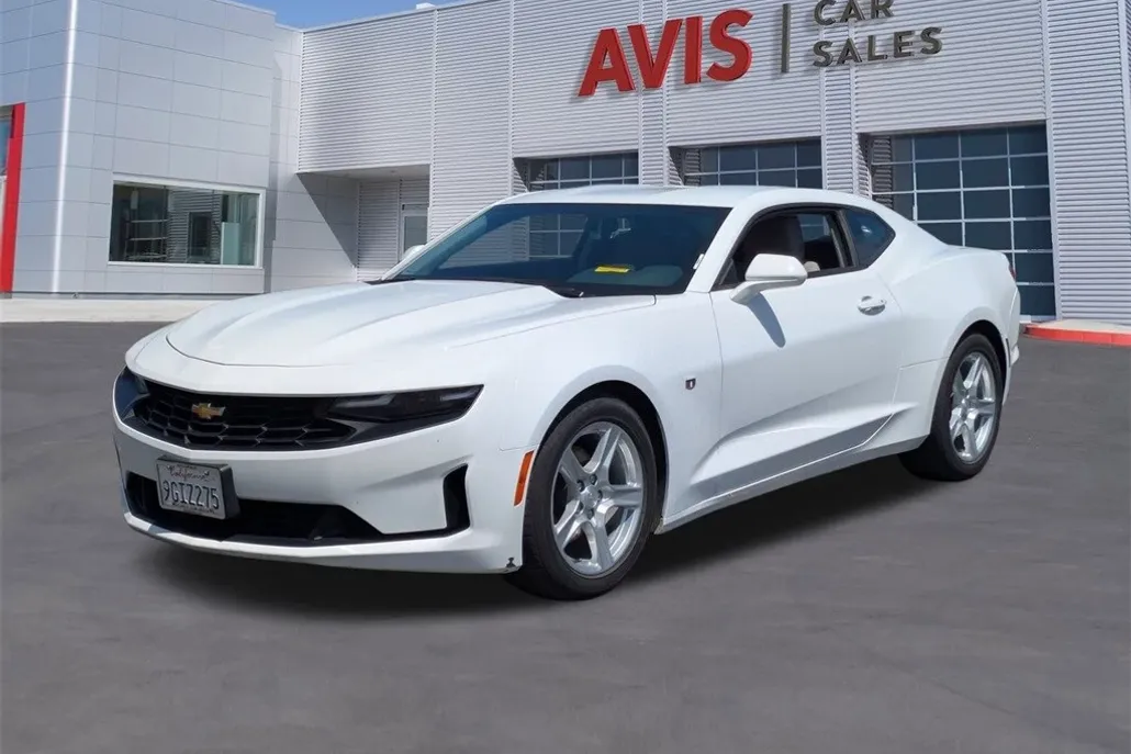 2023 Chevrolet Camaro Coupe photo 1