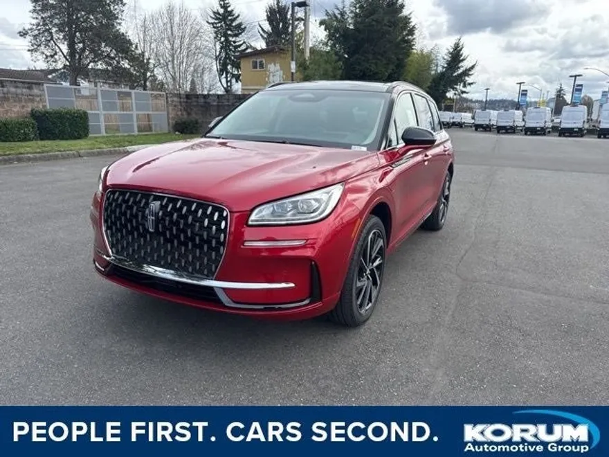 2025 Lincoln Corsair Grand Touring photo 1