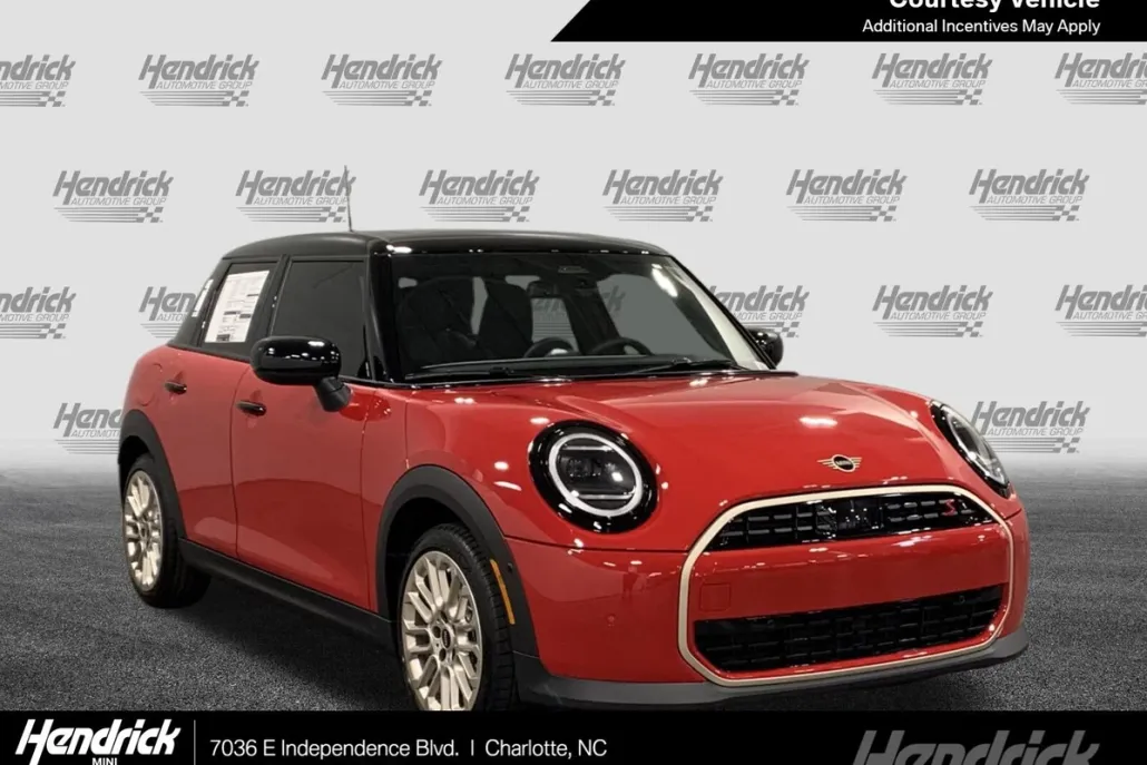 2025 Mini Cooper 4 Door Hardtop S photo 1