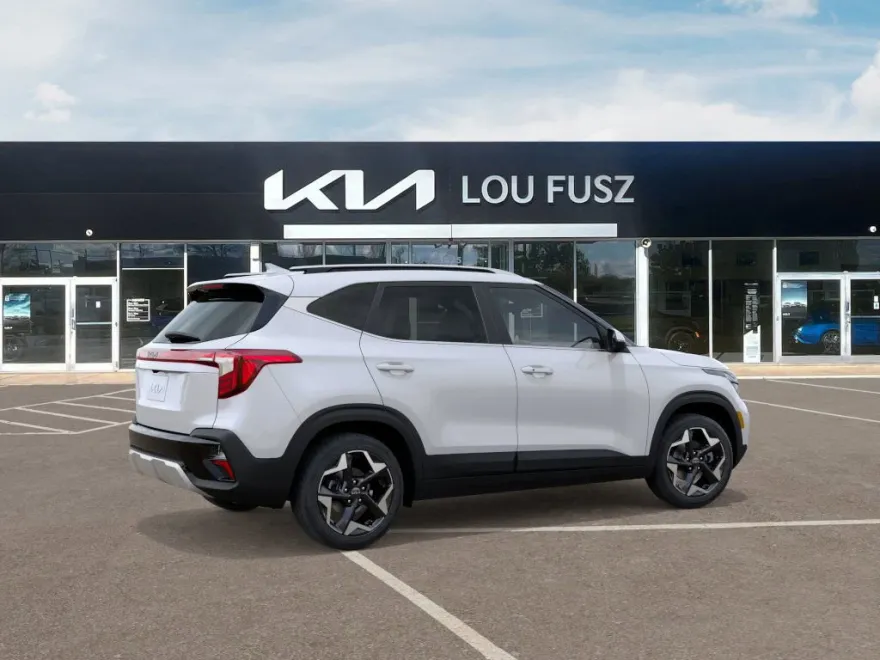 2025 Kia Seltos EX photo 1