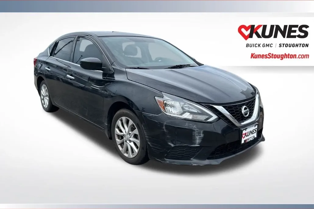 2018 Nissan Sentra SV photo 1