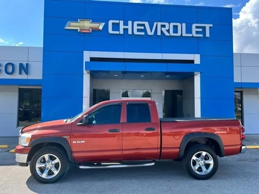 2008 Dodge Ram SLT photo 1