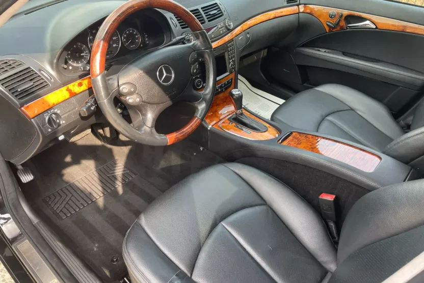2009 Mercedes Benz E Wagon 4MATIC photo 1