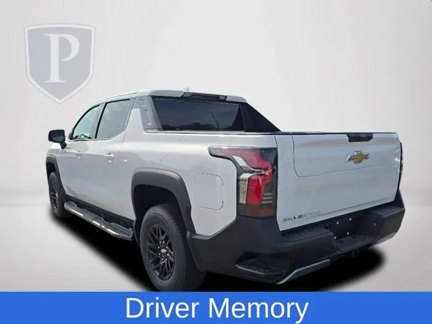 2025 Chevrolet Silverado EV LT photo 1