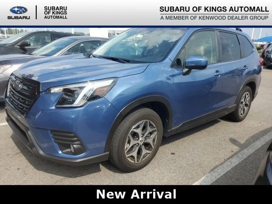 2022 Subaru Forester Premium photo 1