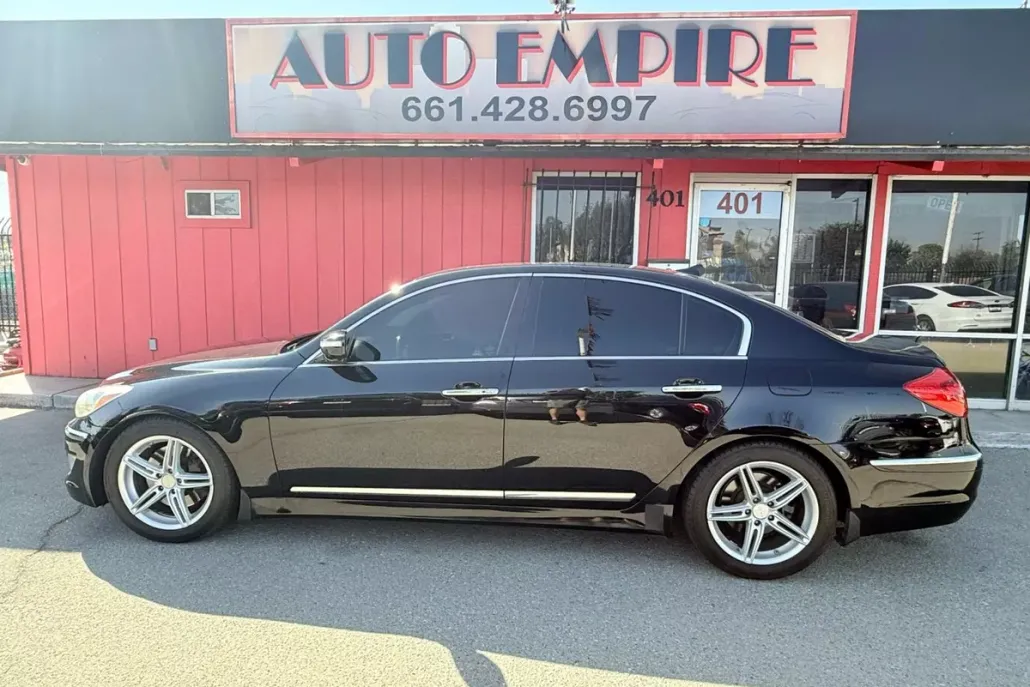 2012 Hyundai Genesis 4.6 photo 1