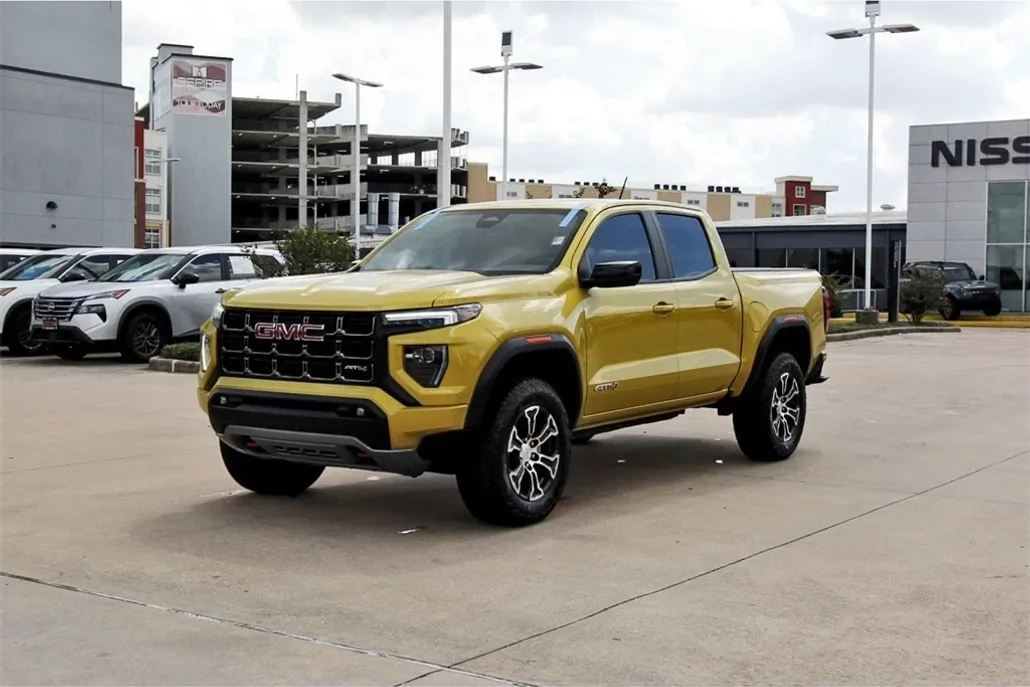 2023 Gmc Canyon AT4 photo 1