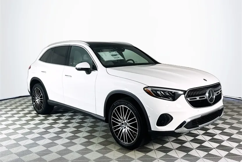 2026 Mercedes Benz GLC 300 4MATIC photo 1