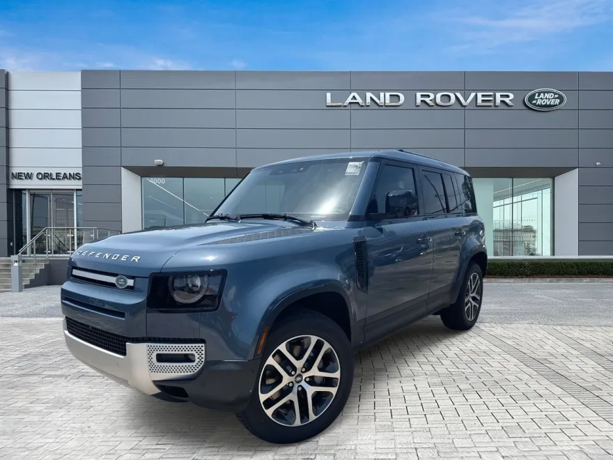 2025 Land Rover Defender 110 S photo 1