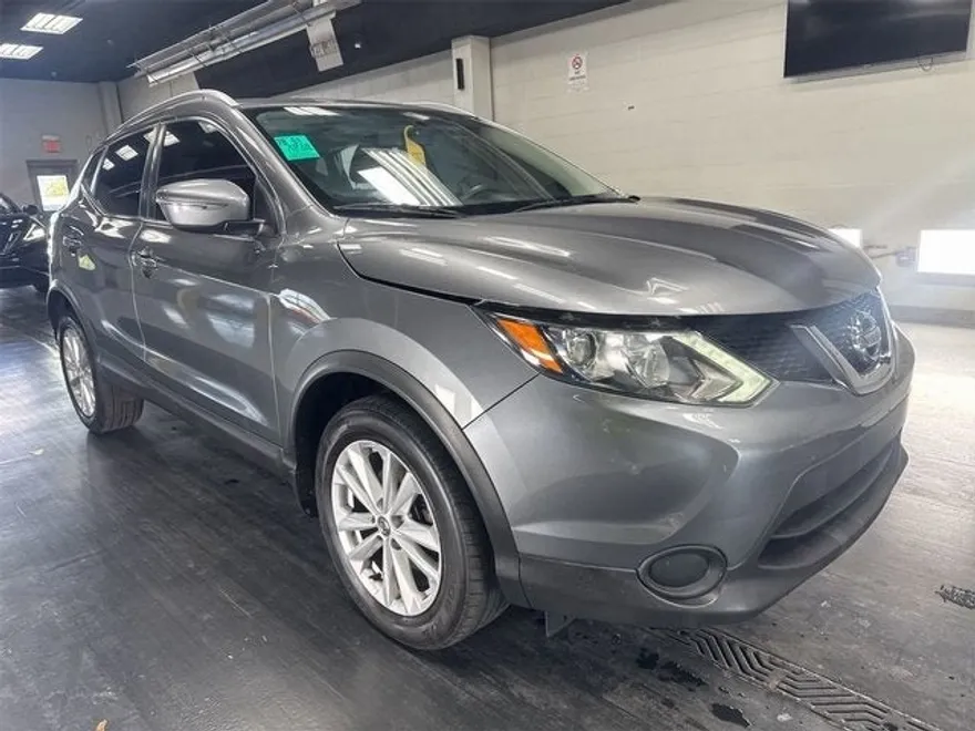 2018 Nissan Rogue Sport SV photo 1
