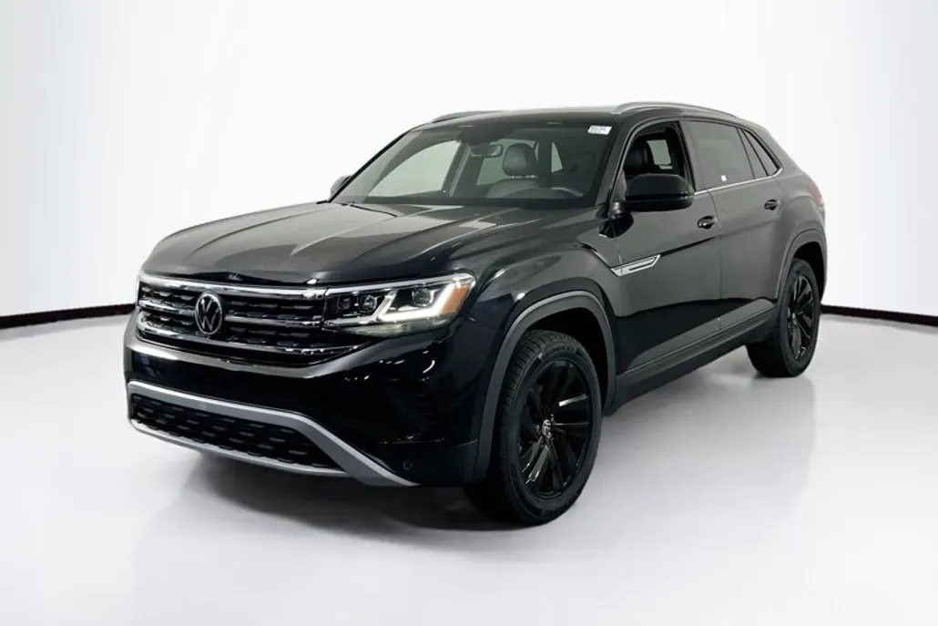 2022 Volkswagen Atlas Cross Sport V6 SE Technology photo 1