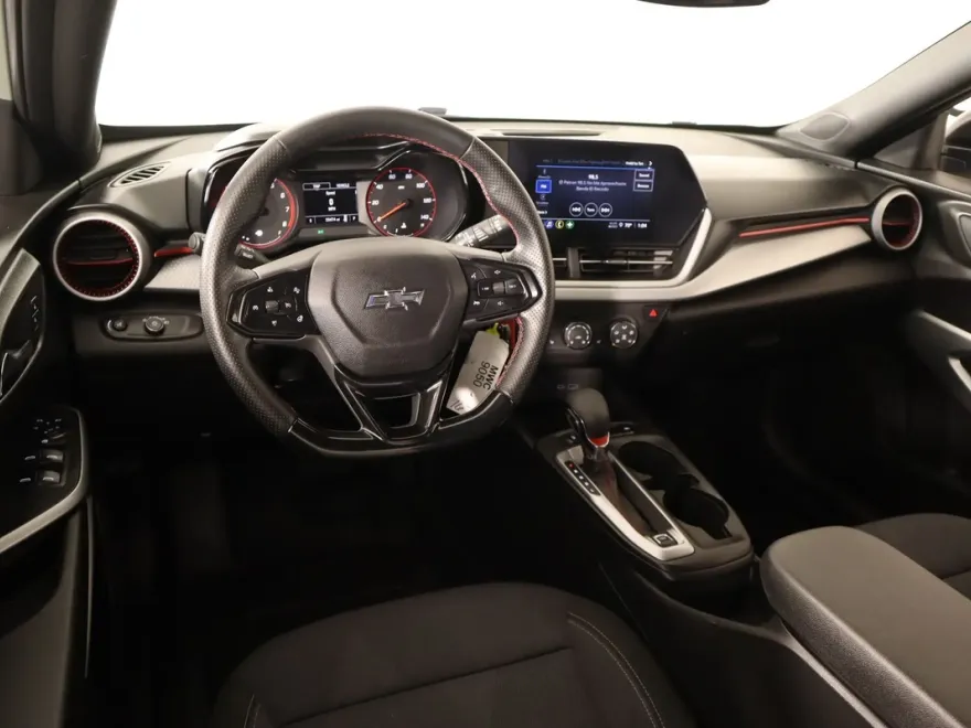 2024 Chevrolet Trax photo 1