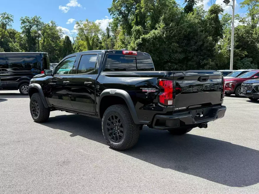 2026 Chevrolet Colorado Trail Boss photo 1