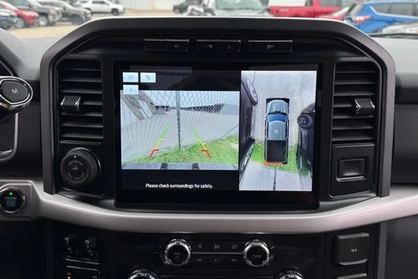 2022 Ford F-150 XLT photo 1