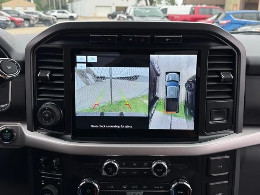 2022 Ford F-150 XLT photo 1