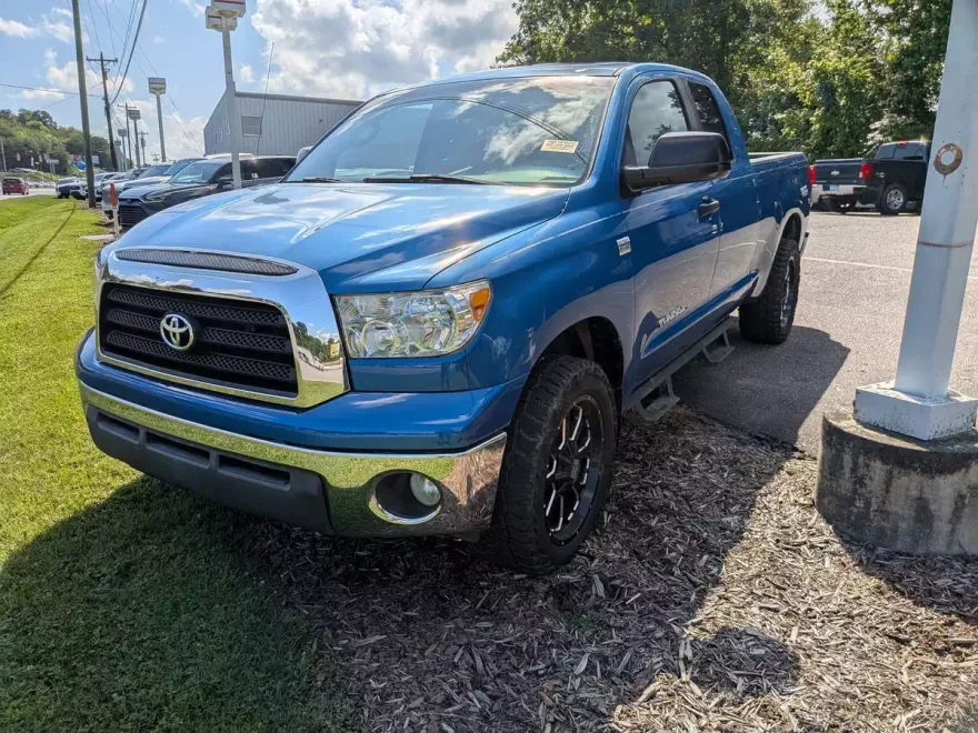 2008 Toyota Tundra SR5 Double Cab photo 1