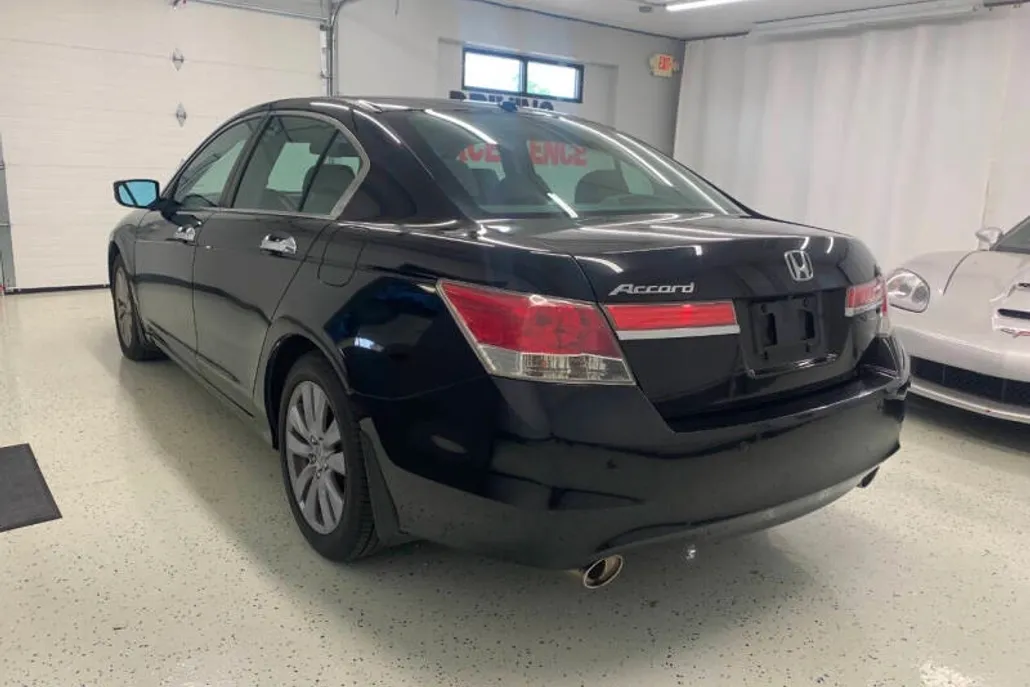2012 Honda Accord EX-L V6 photo 1