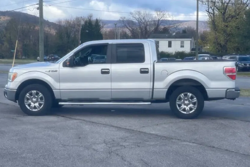 2012 Ford F-150 XLT photo 1