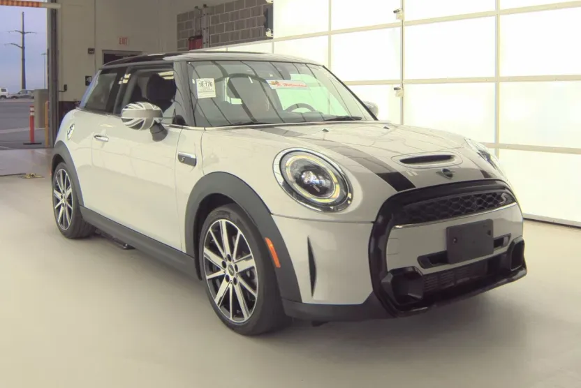 2023 Mini Cooper 2 Door Hardtop S photo 1