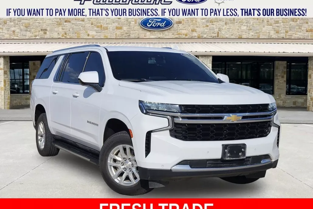 2022 Chevrolet Suburban LS photo 1
