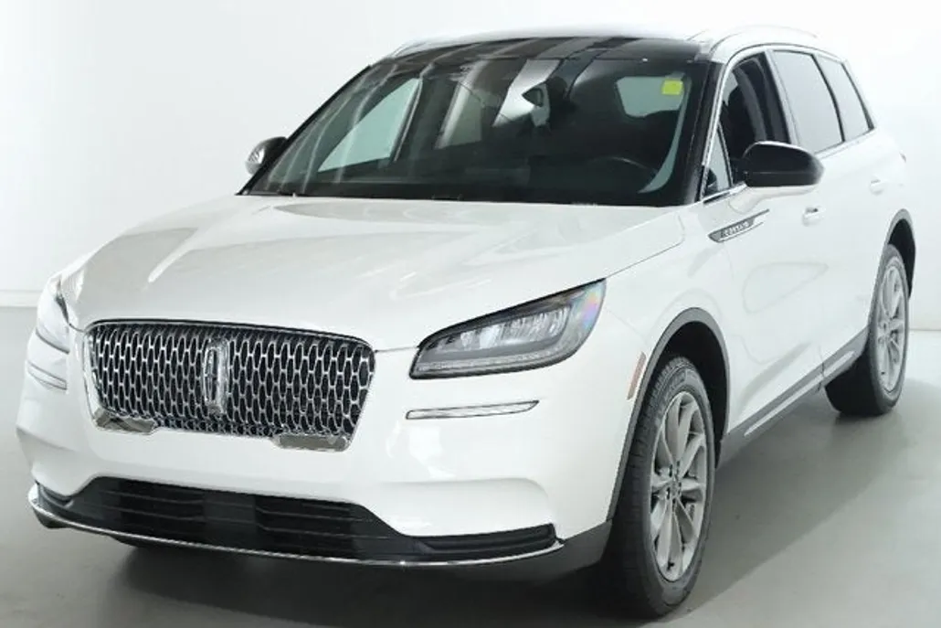2022 Lincoln Corsair Standard photo 1