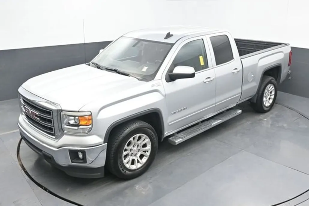 2015 Gmc Sierra 1500 SLE photo 1