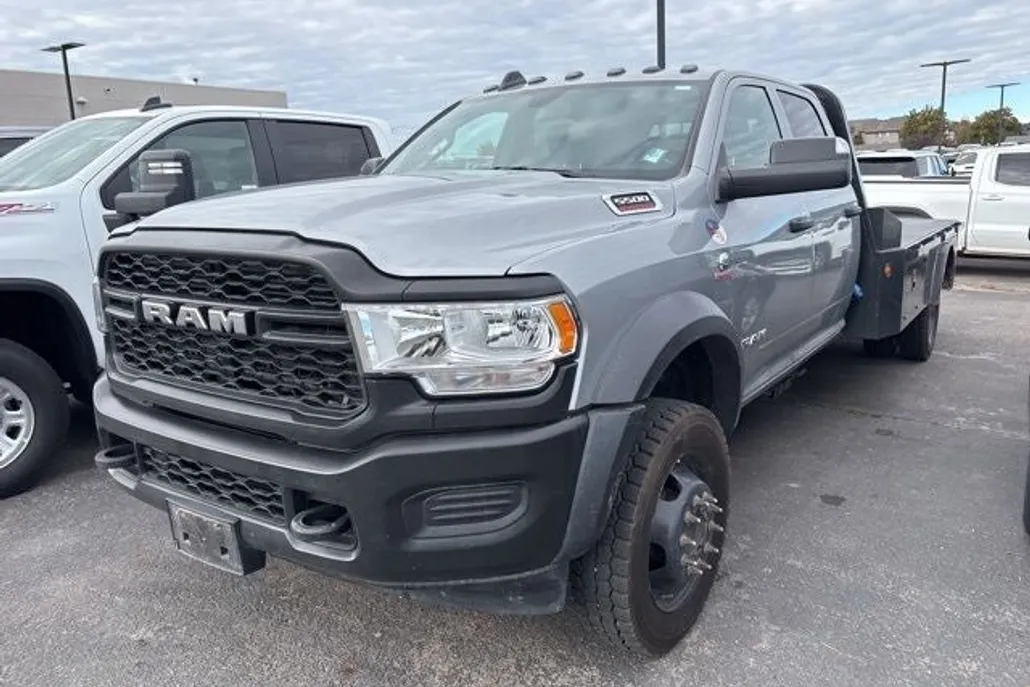 2022 Ram 5500 Tradesman photo 1