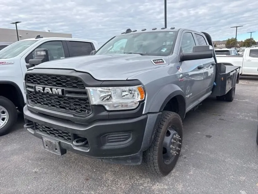 2022 Ram 5500 Tradesman photo 1