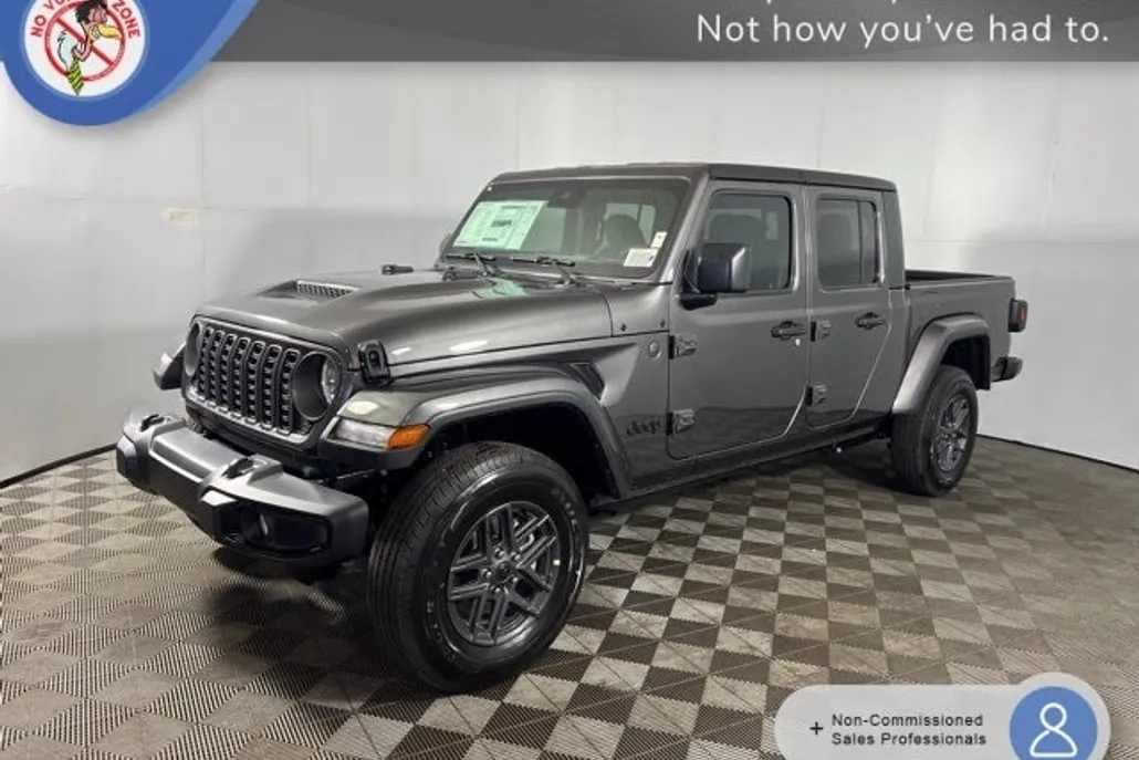 2025 Jeep Gladiator Sport S photo 1