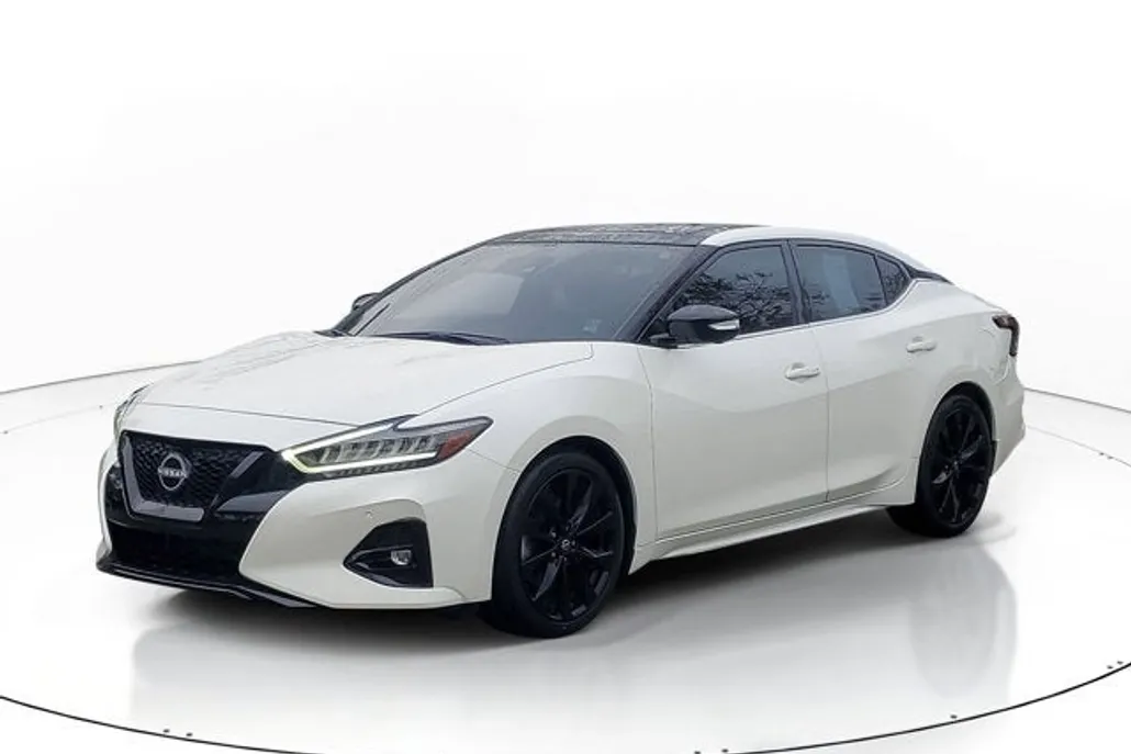 2023 Nissan Maxima SR photo 1