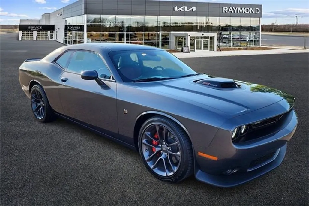 2022 Dodge Challenger R/T Scat Pack photo 1