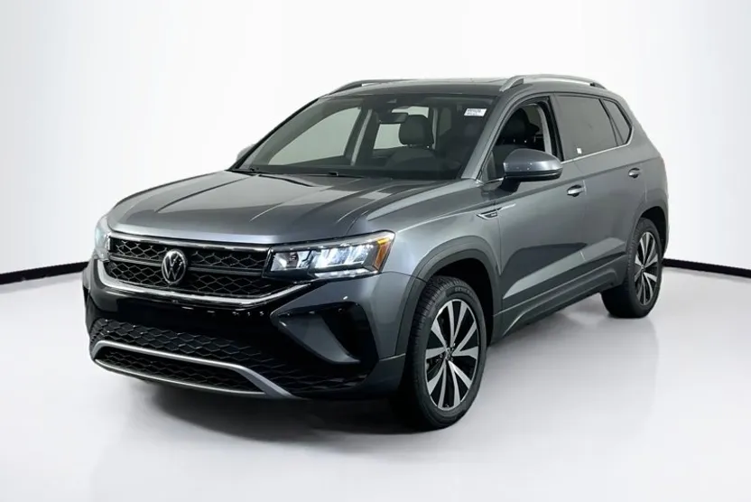 2022 Volkswagen Taos SE photo 1