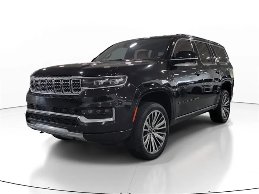 2022 Jeep Grand Wagoneer III photo 1