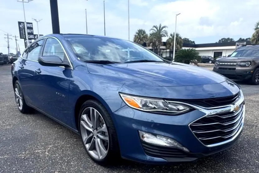 2024 Chevrolet Malibu Premier 2LT photo 1