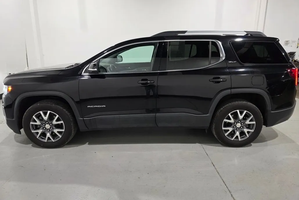 2023 Gmc Acadia SLT photo 1