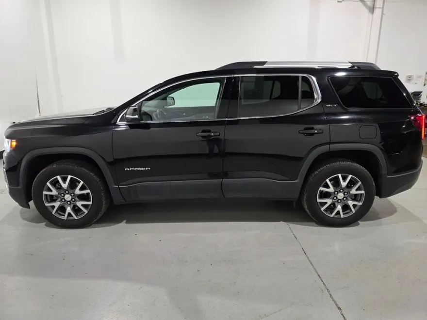 2023 Gmc Acadia SLT photo 1