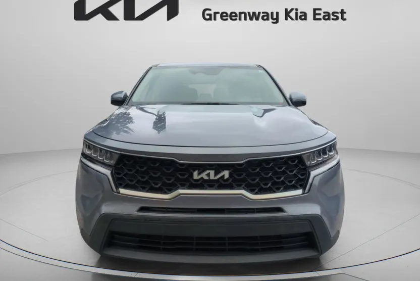 2022 Kia Sorento LX photo 1